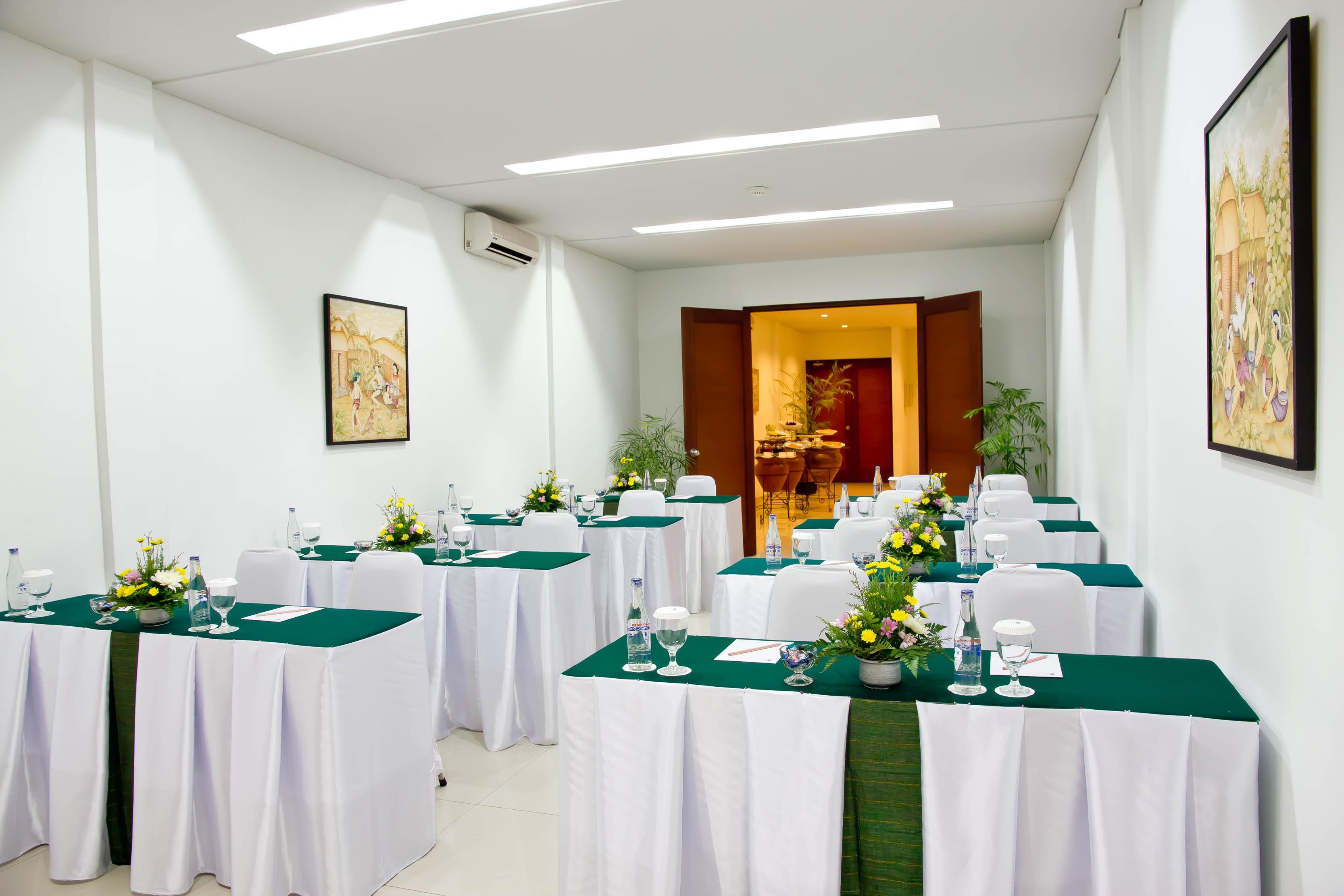 The Rani Hotel & Spa Kuta Lombok Buitenkant foto